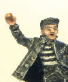 1/76th scale hand sculpted and painted model Of Elvis from jailhouse rock. Size: 24mm tall